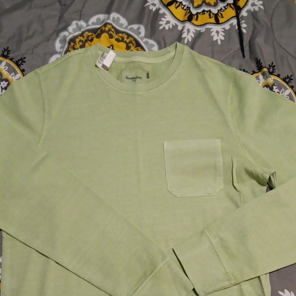 Goodfellow & Co Sage Green Crew Neck Shirt
